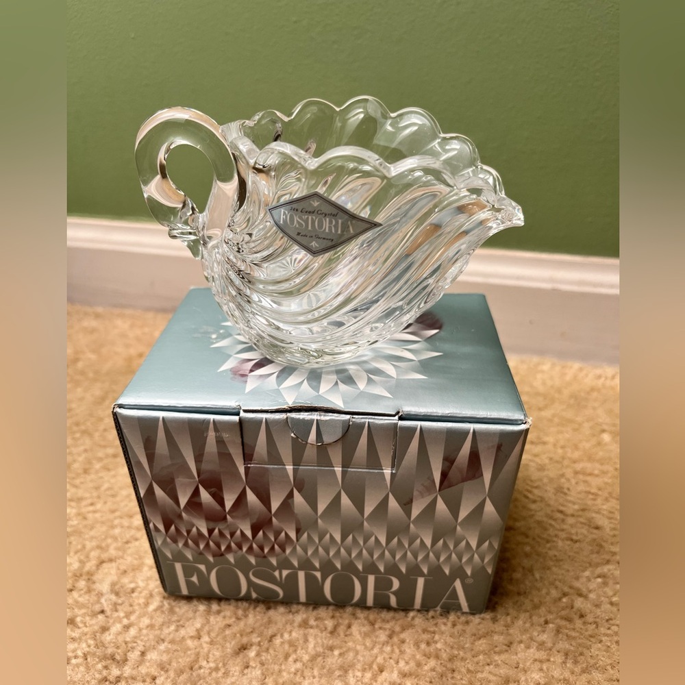 New in box crystal swan votive candle holder